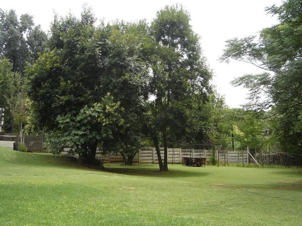 The Wild Peach - Menlyn Hotel Pretoria Luaran gambar